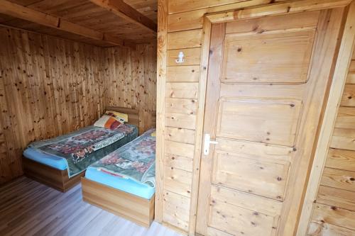 20230802 140740 banat